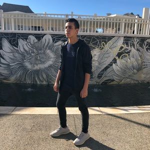 Meet your Posher, Chris